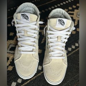 Vans Old School high tops in cream with black and white checkered flames